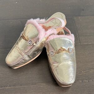 Disney Gold and Pink Princess Shoes like new